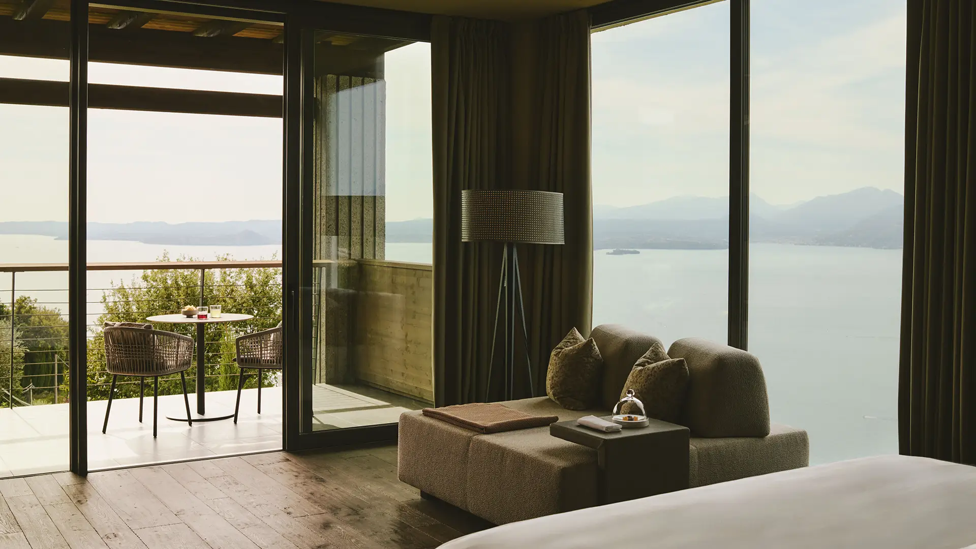 Zimmer mit Blick auf den See